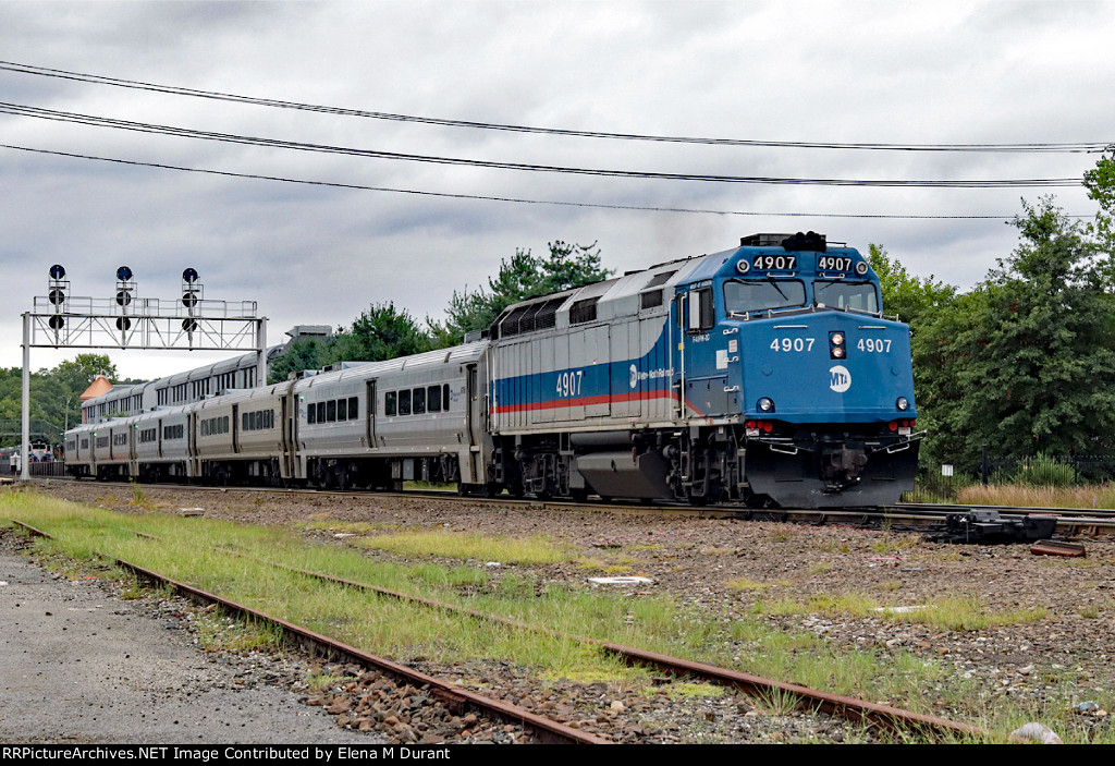 MNCR 4907 on train 47